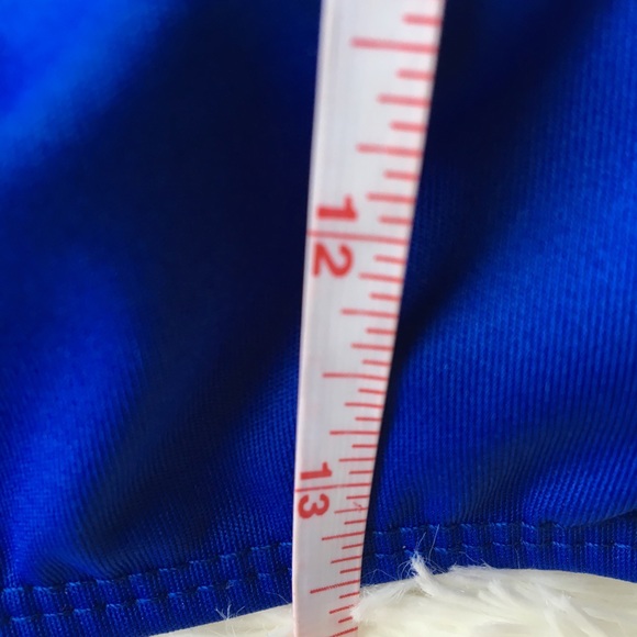⭐️ NWOT. Blue bikini top. Small. Stretchy. Lightweight. Breathable. - Picture 4 of 8